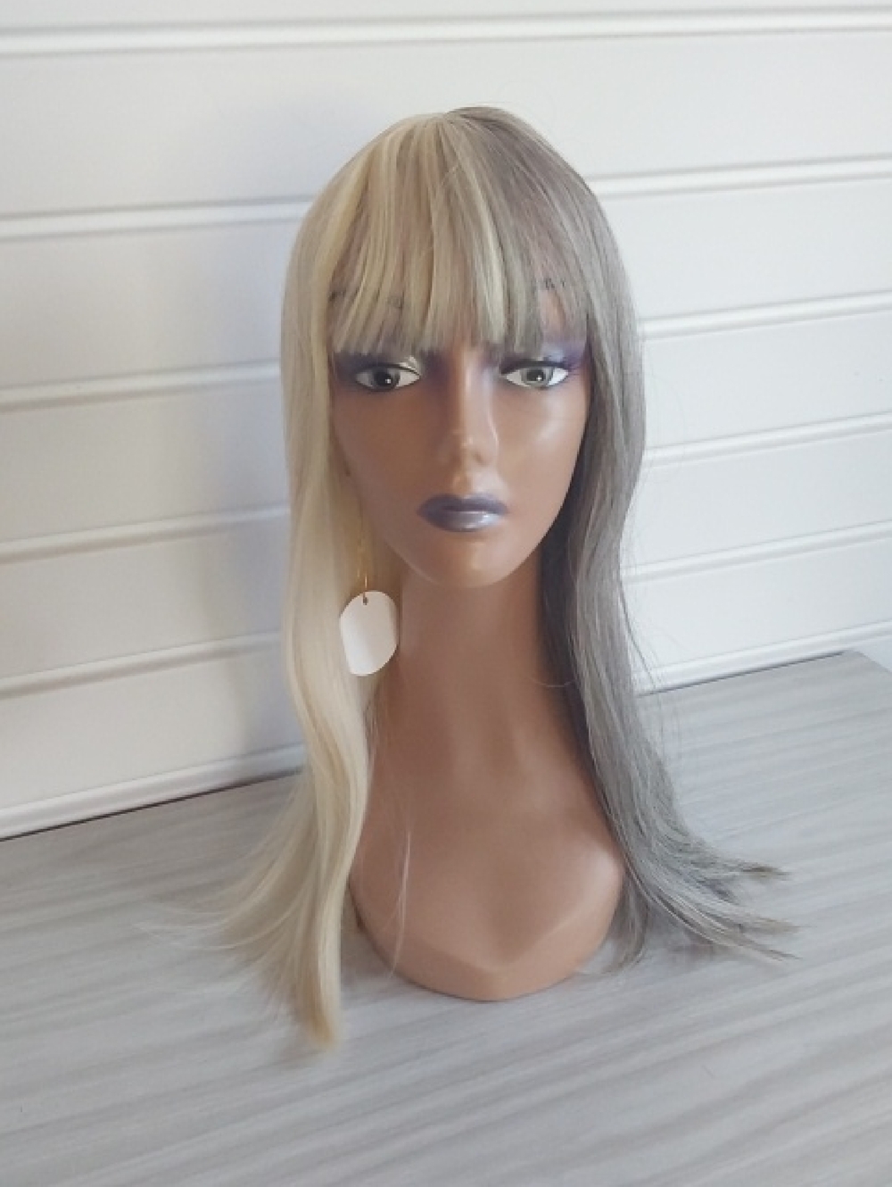Gray/ Blonde Two Tone Synthetic wig Long New